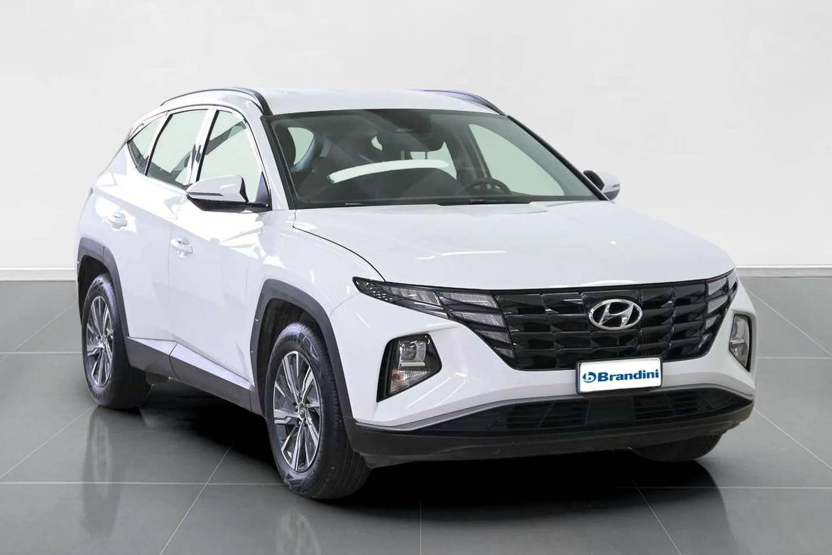 HYUNDAI Tucson - Foto 3
