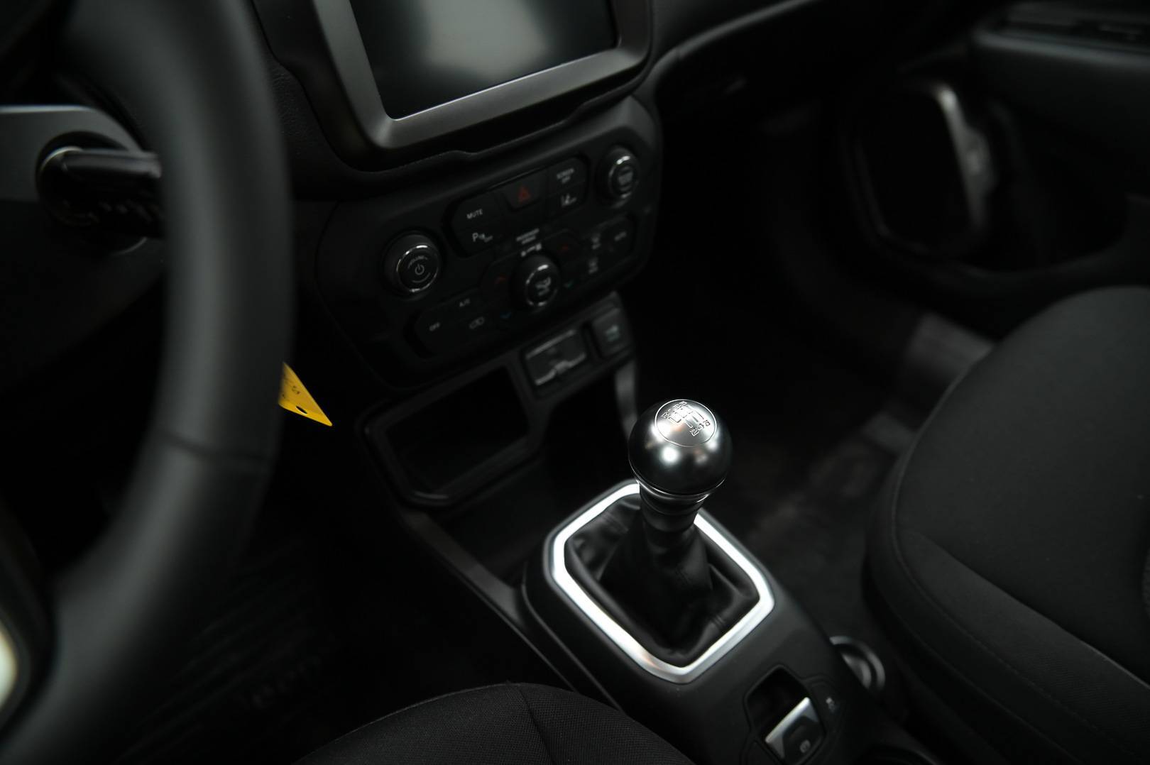 JEEP Renegade - Foto 18