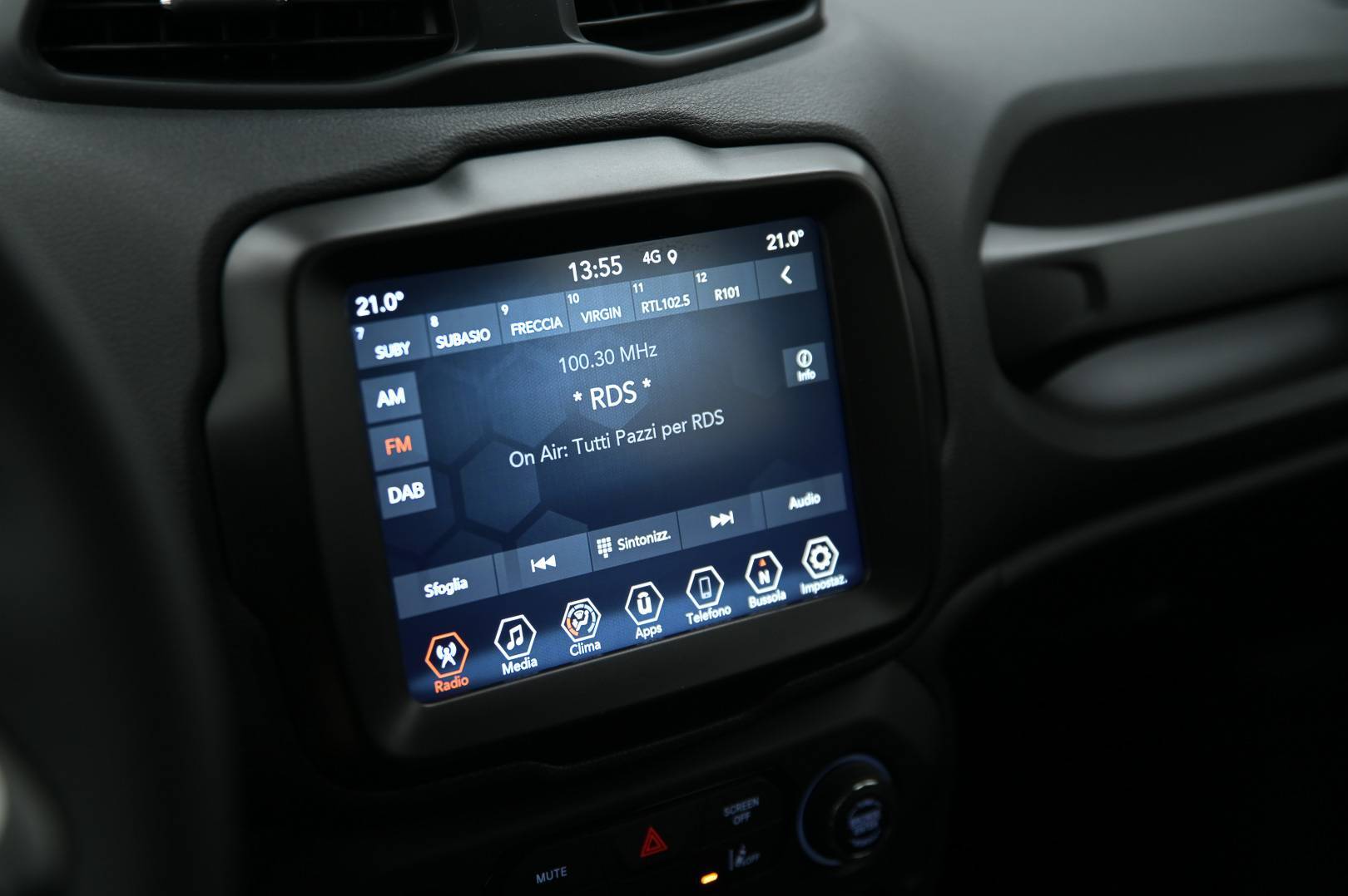 JEEP Renegade - Foto 24