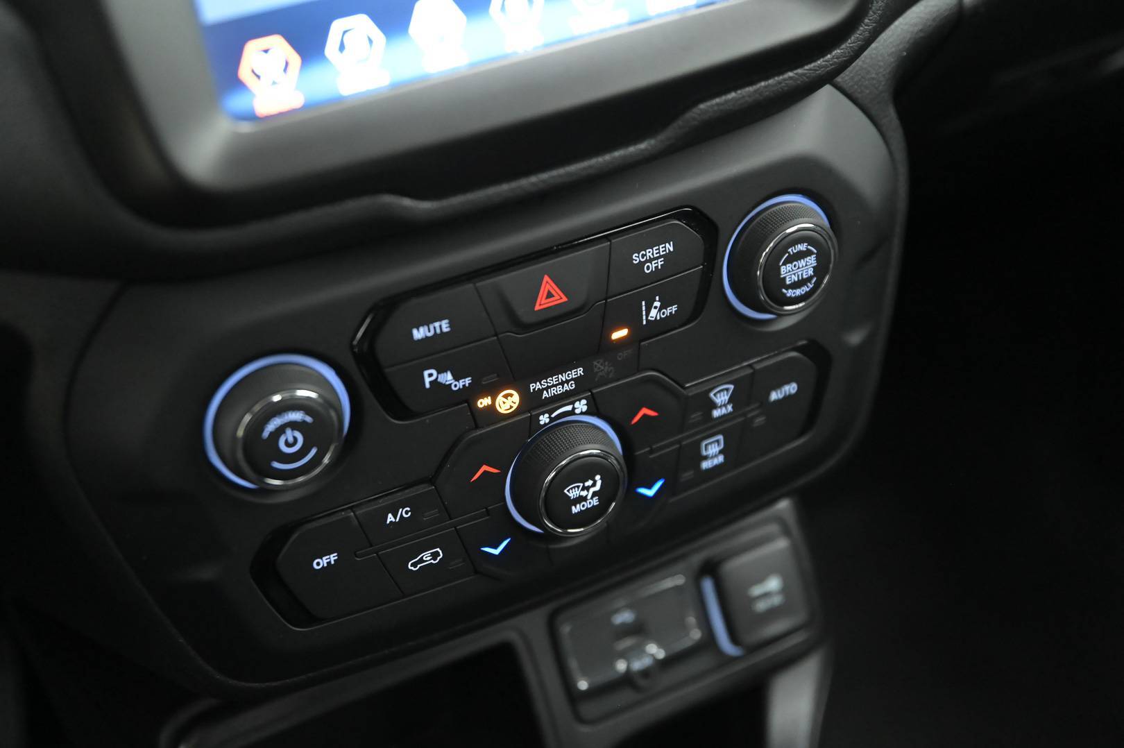 JEEP Renegade - Foto 25