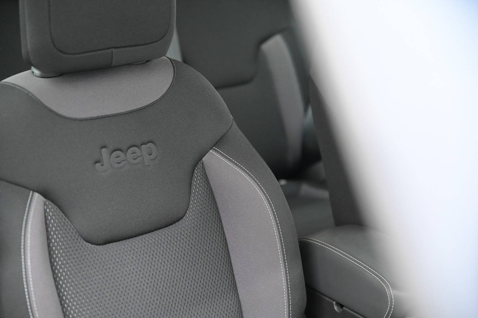 JEEP Renegade - Foto 29