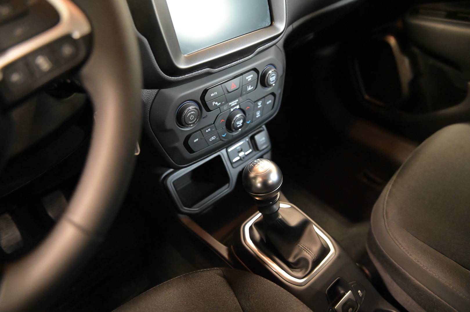 JEEP Renegade - Foto 15
