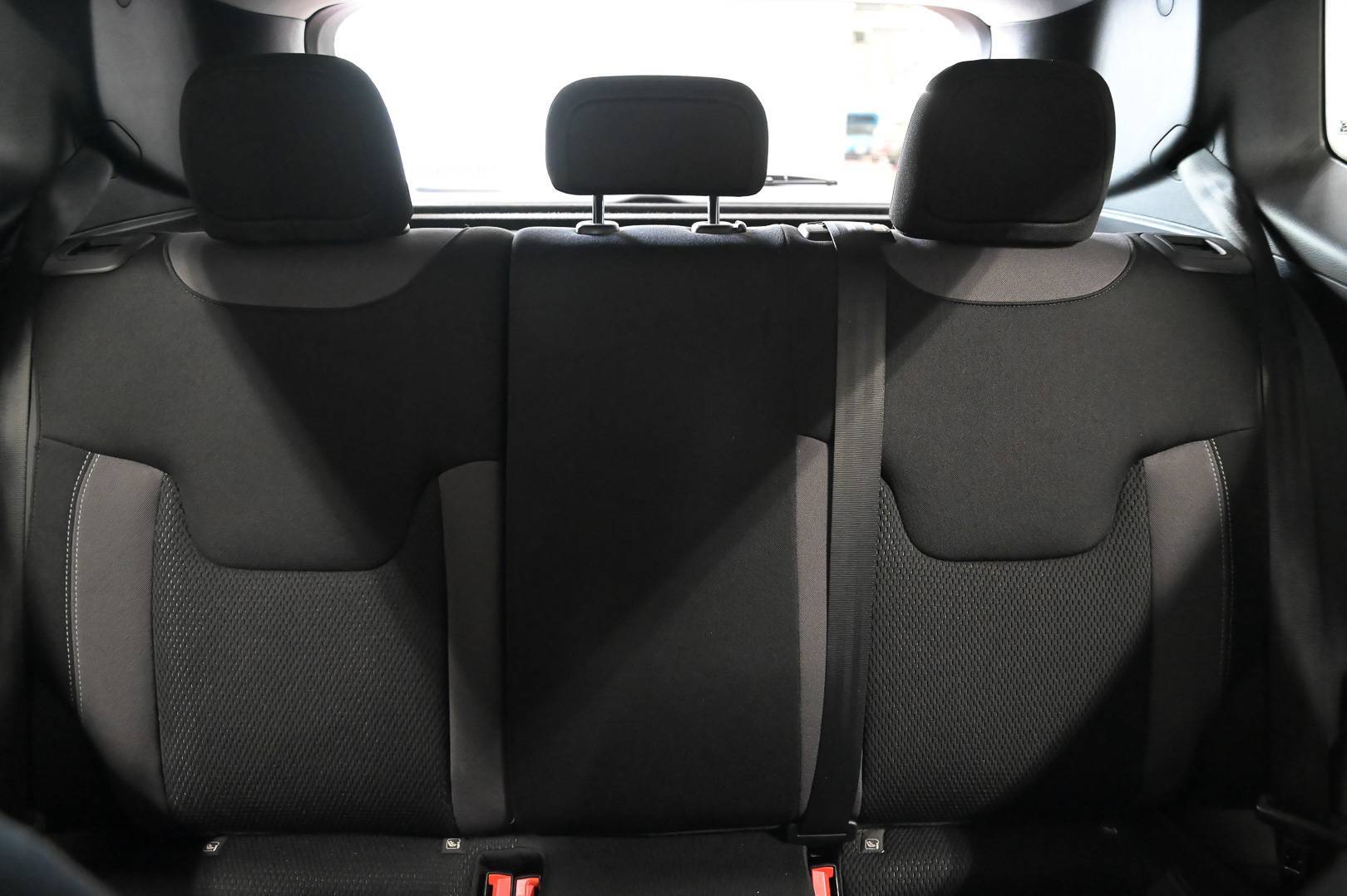 JEEP Renegade - Foto 26