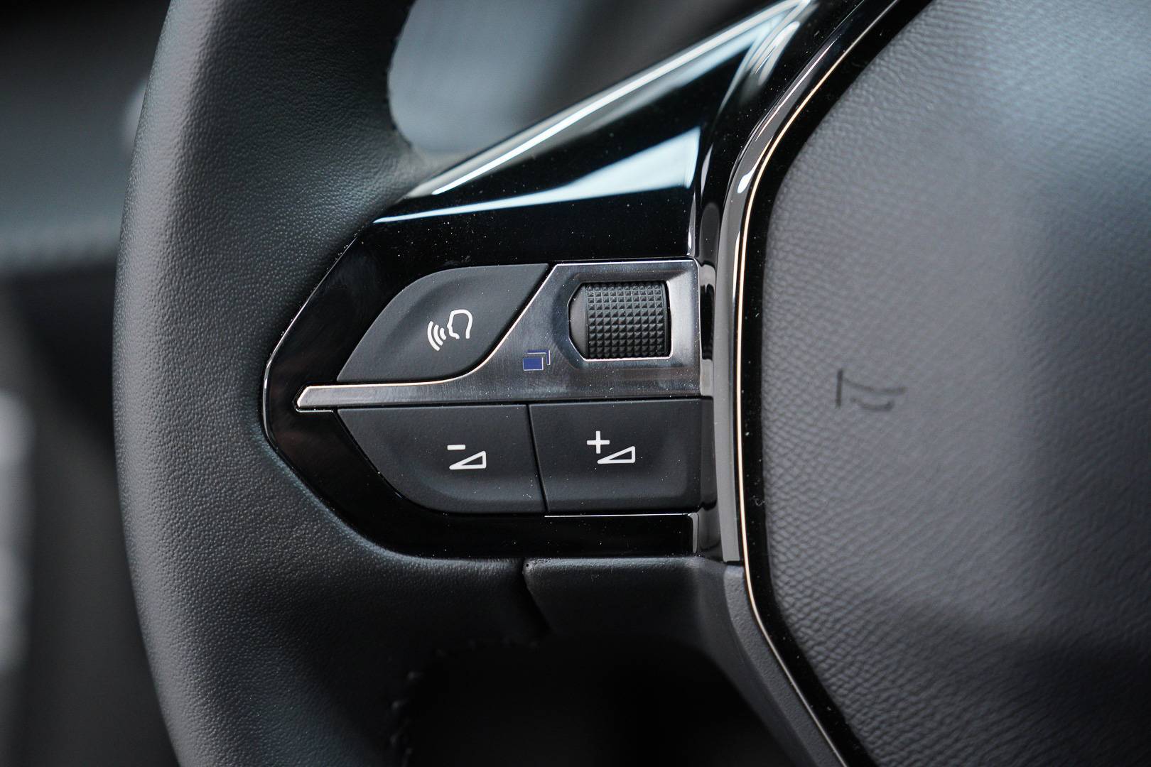 PEUGEOT 2008 - Foto 12