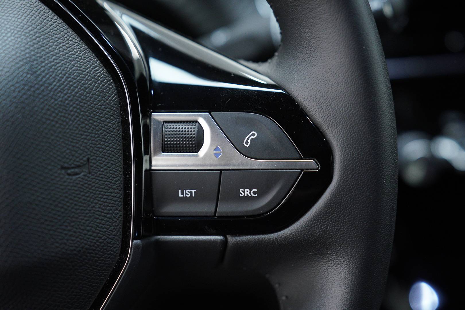 PEUGEOT 2008 - Foto 13