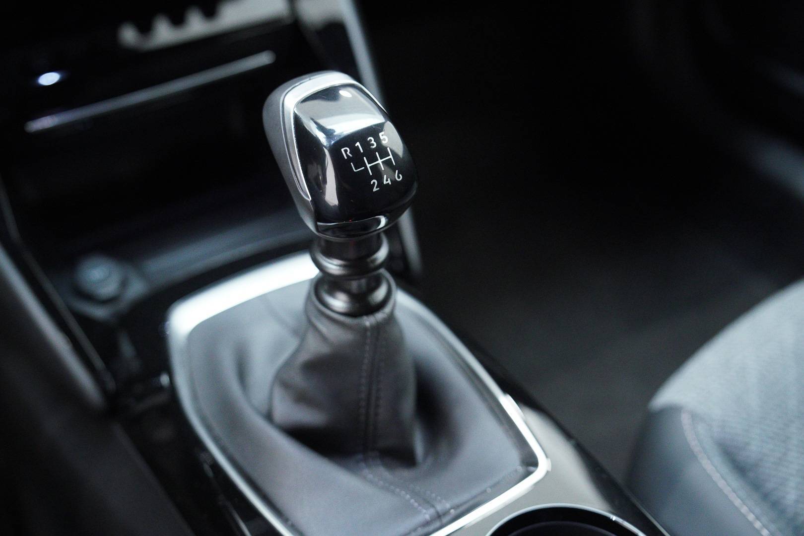 PEUGEOT 2008 - Foto 18