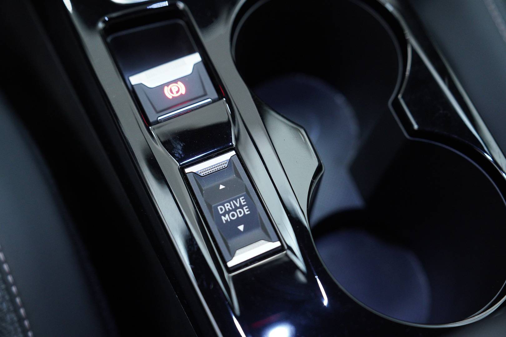 PEUGEOT 2008 - Foto 19