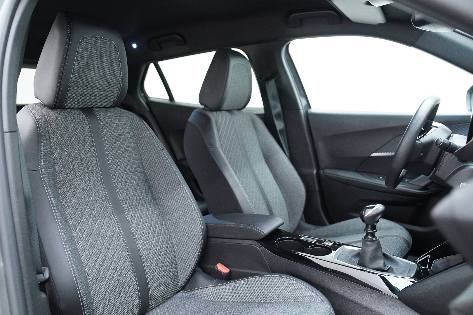 PEUGEOT 2008 - Foto 21