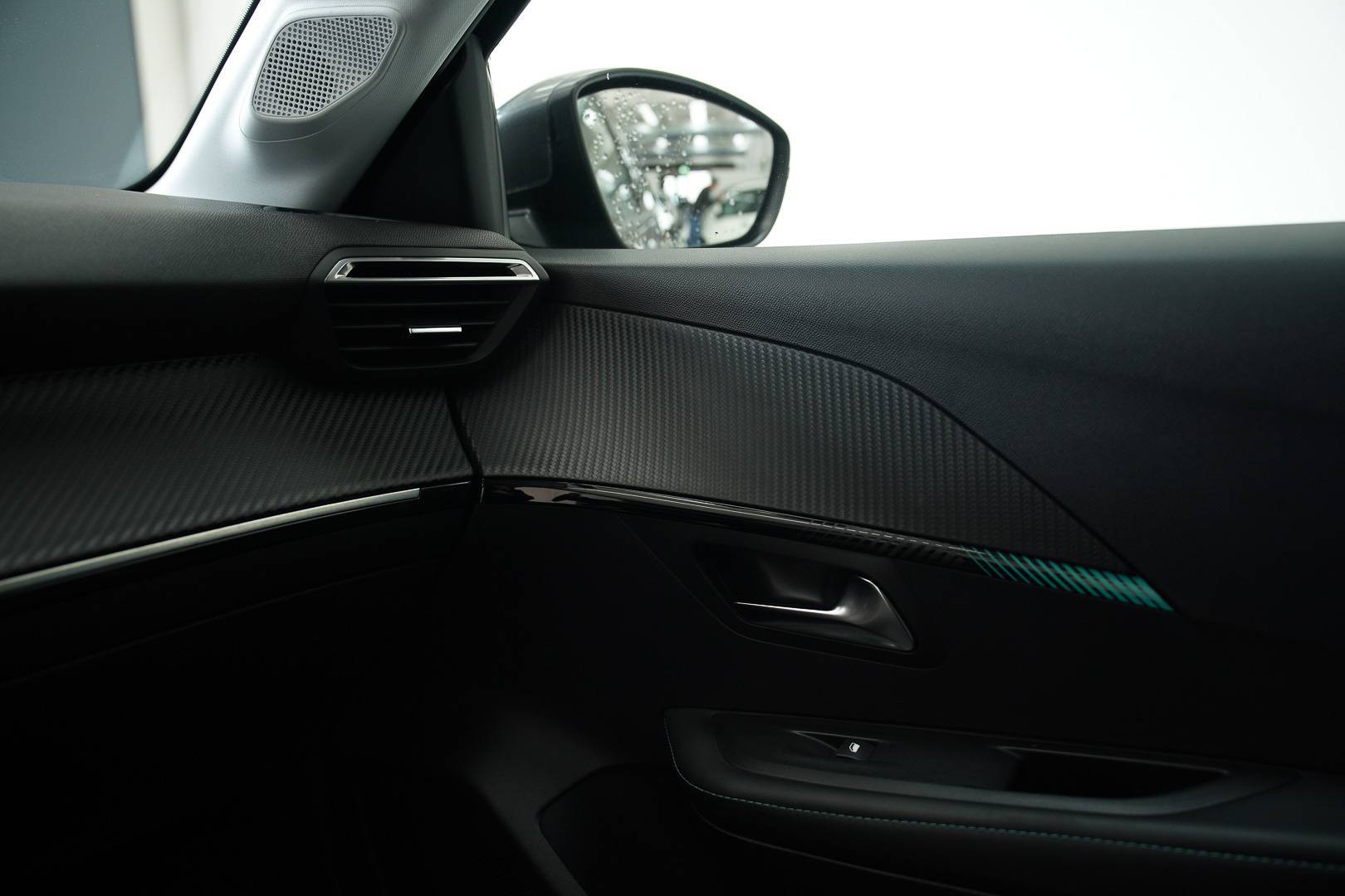 PEUGEOT 208 - Foto 21