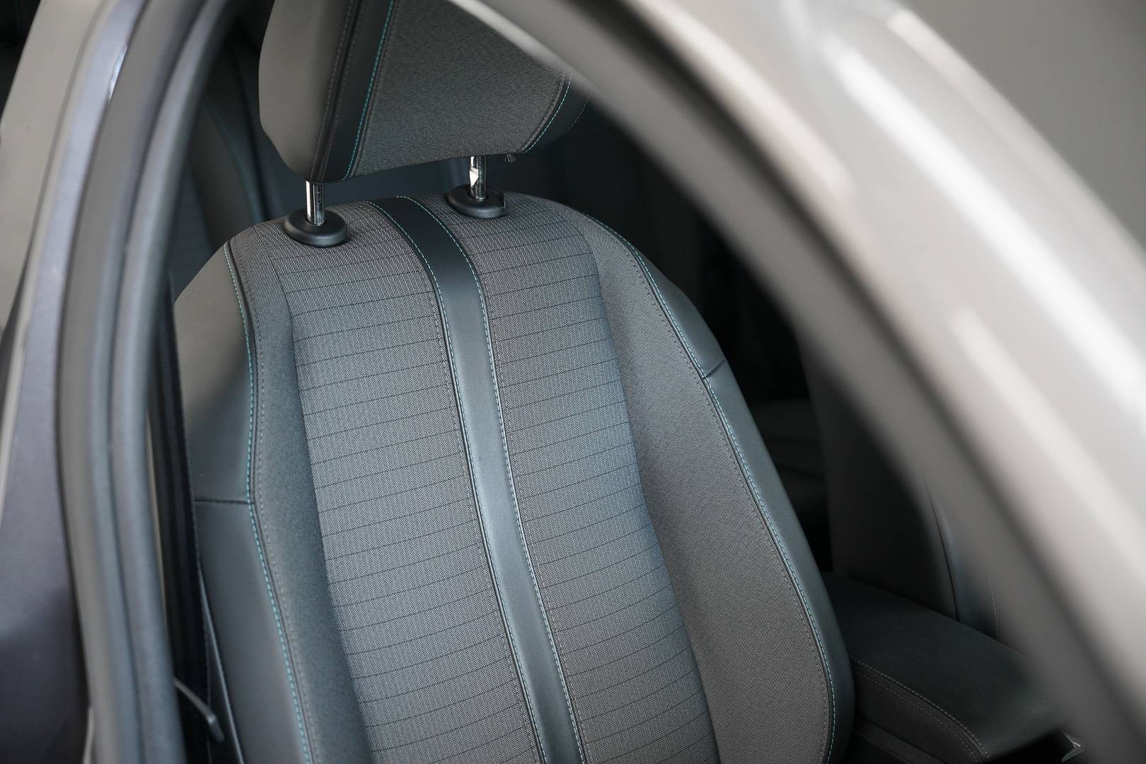 PEUGEOT 208 - Foto 23