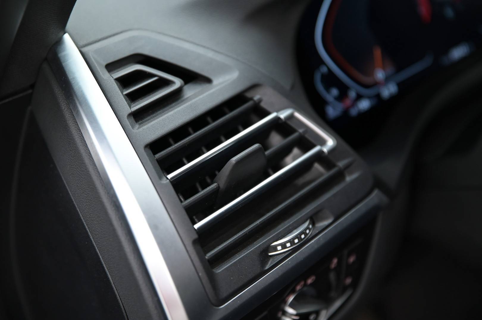 BMW X3 - Foto 17