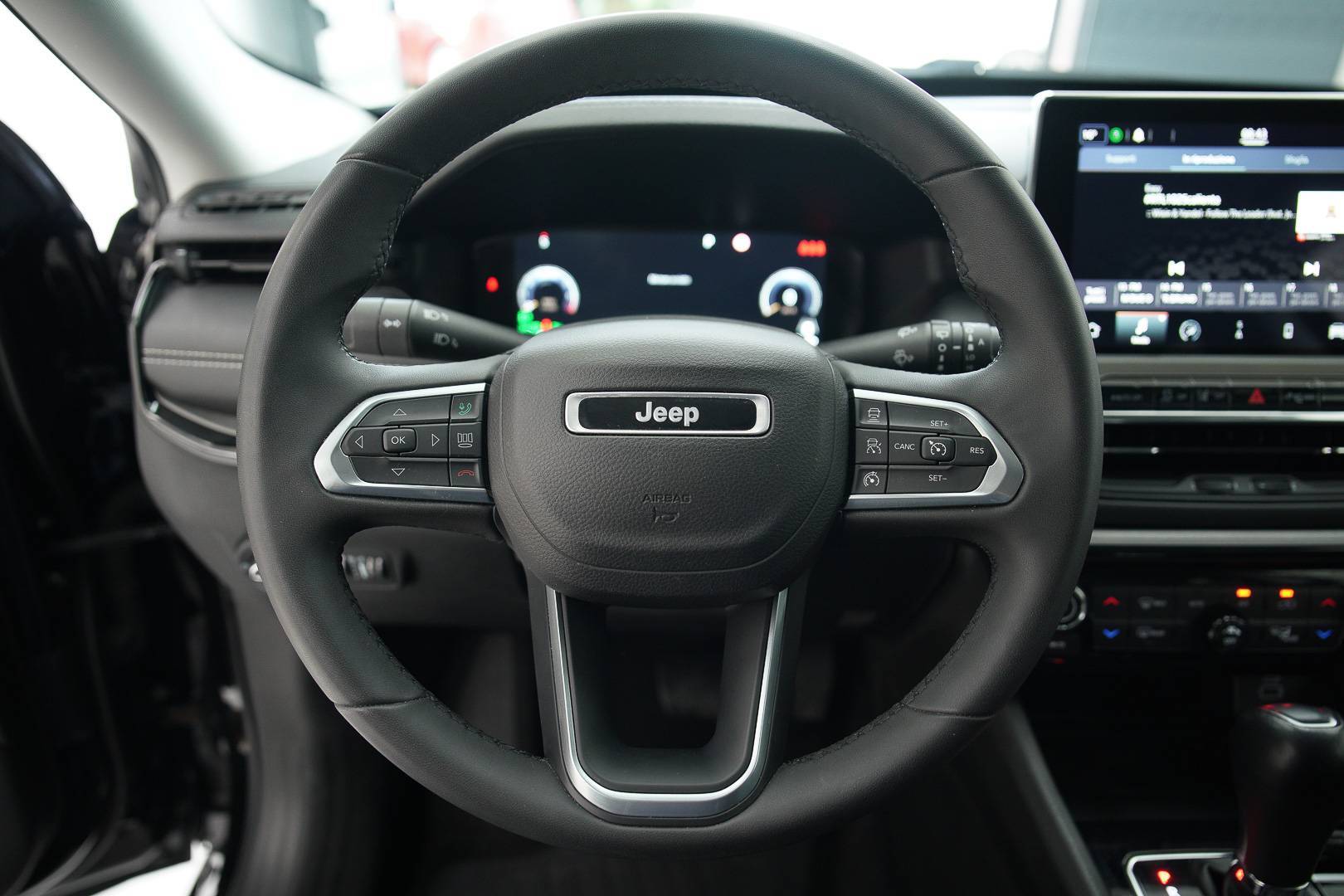 JEEP Compass - Foto 11