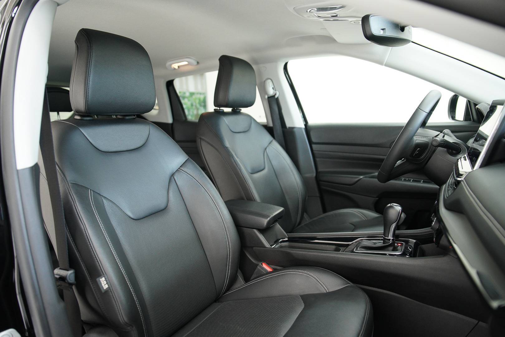 JEEP Compass - Foto 21