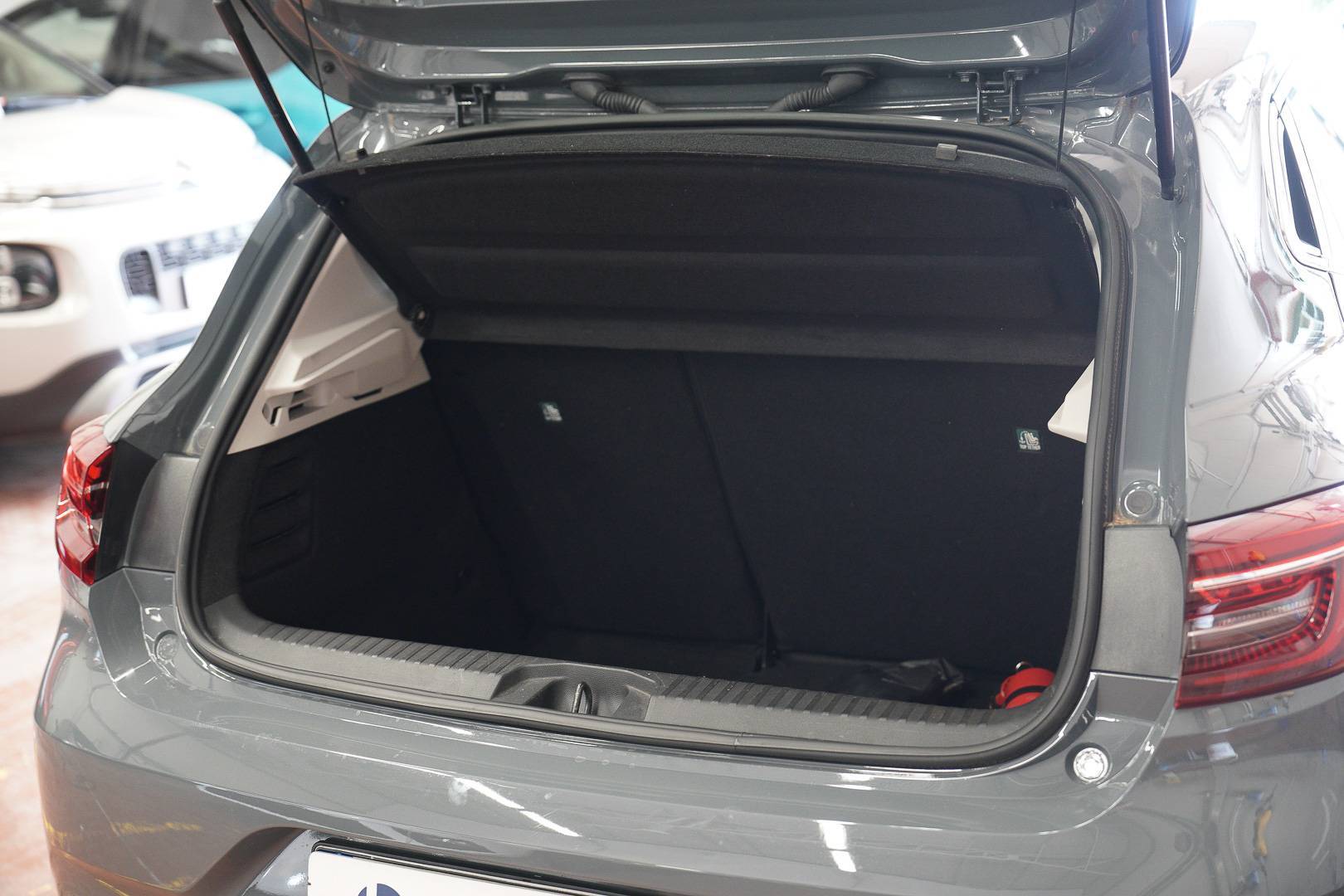 RENAULT Clio - Foto 8