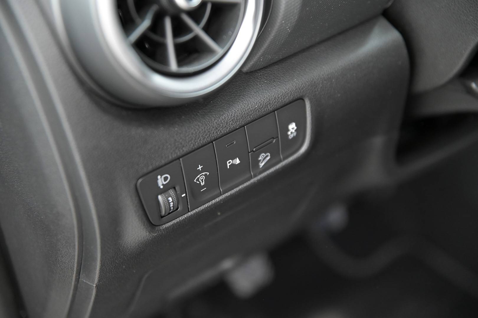 HYUNDAI Kona - Foto 15
