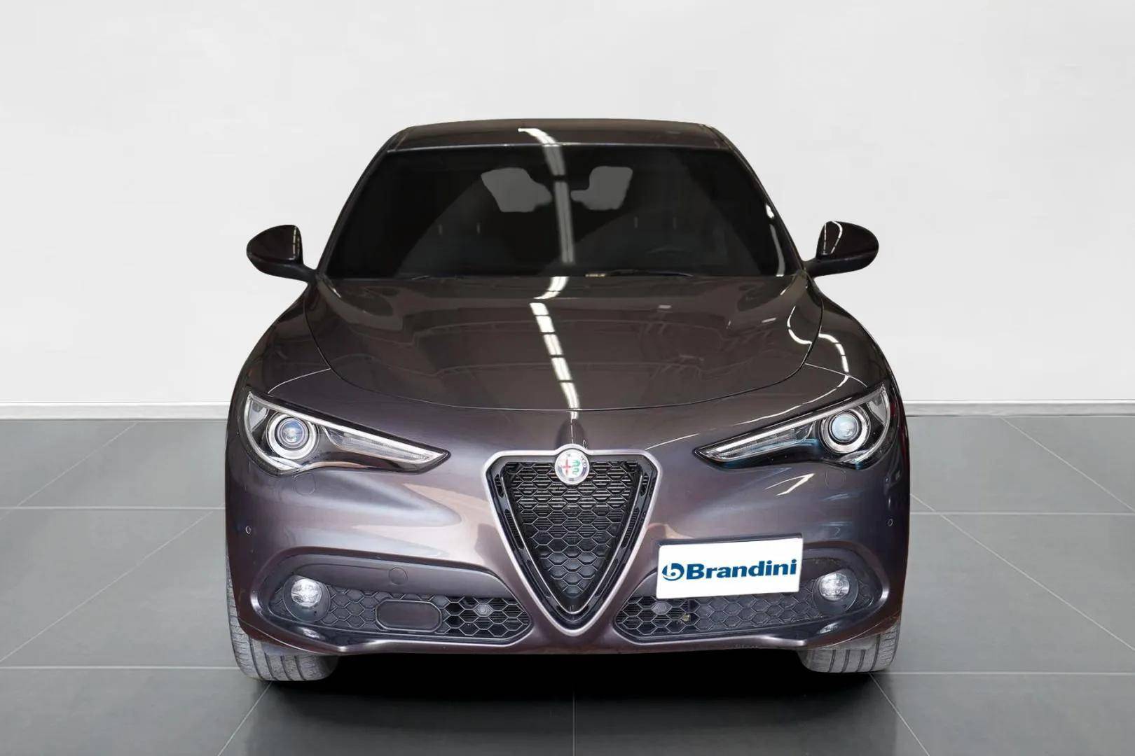 ALFA ROMEO Stelvio - Foto 2