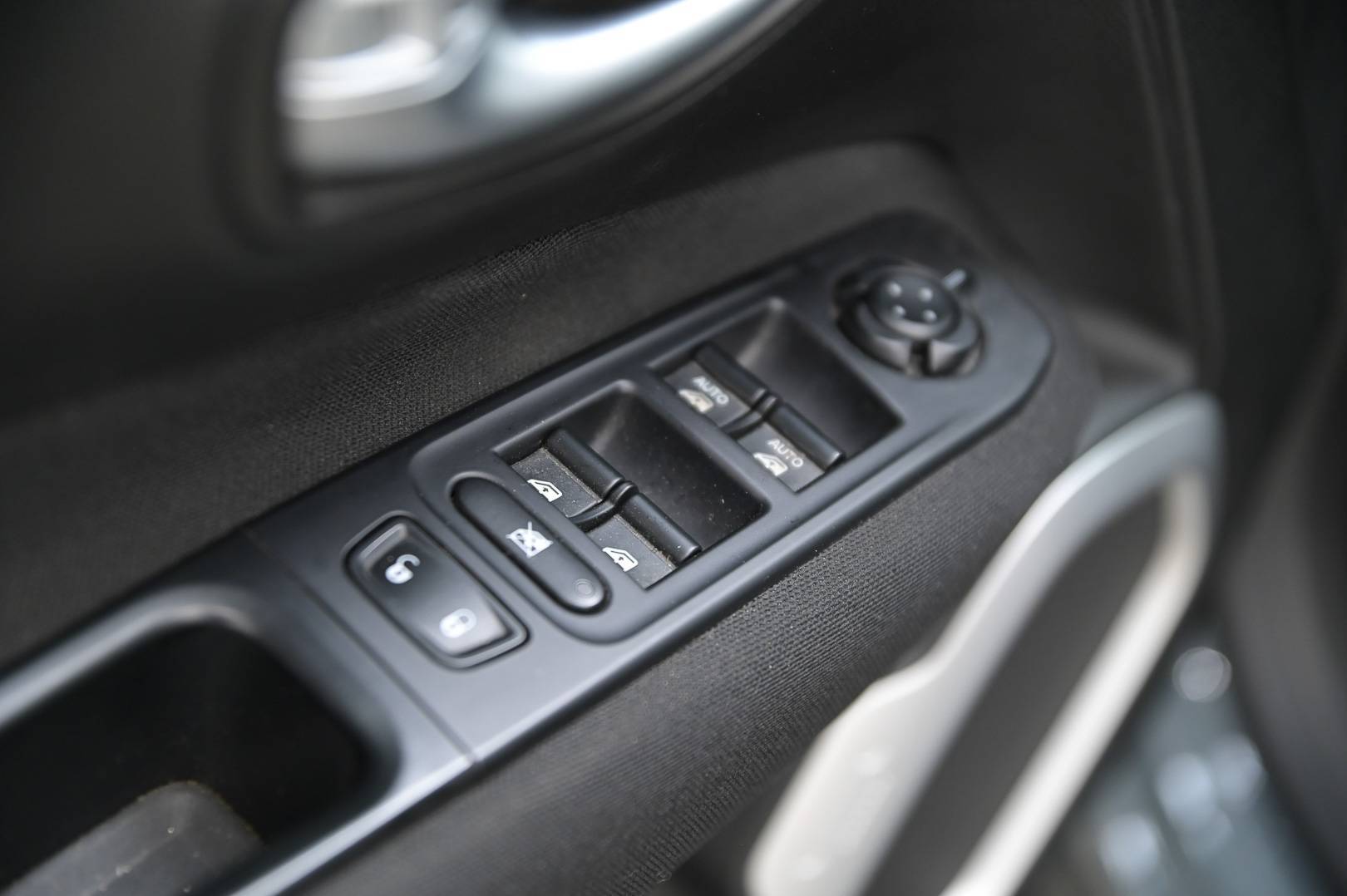 JEEP Renegade - Foto 14