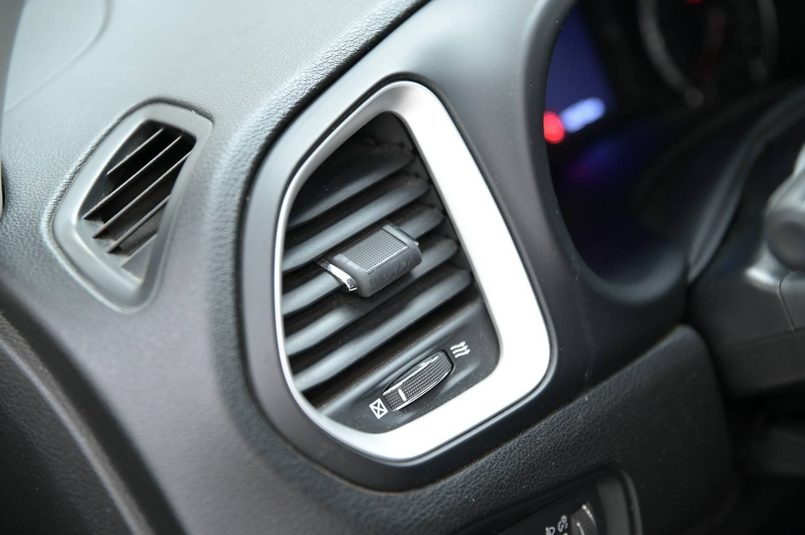 JEEP Renegade - Foto 15
