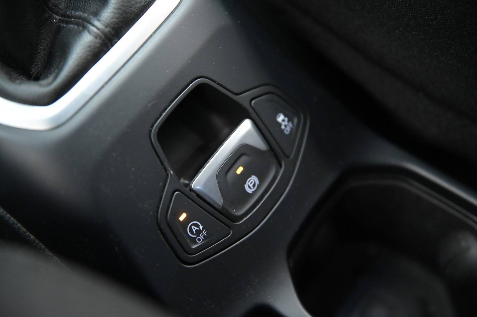 JEEP Renegade - Foto 25