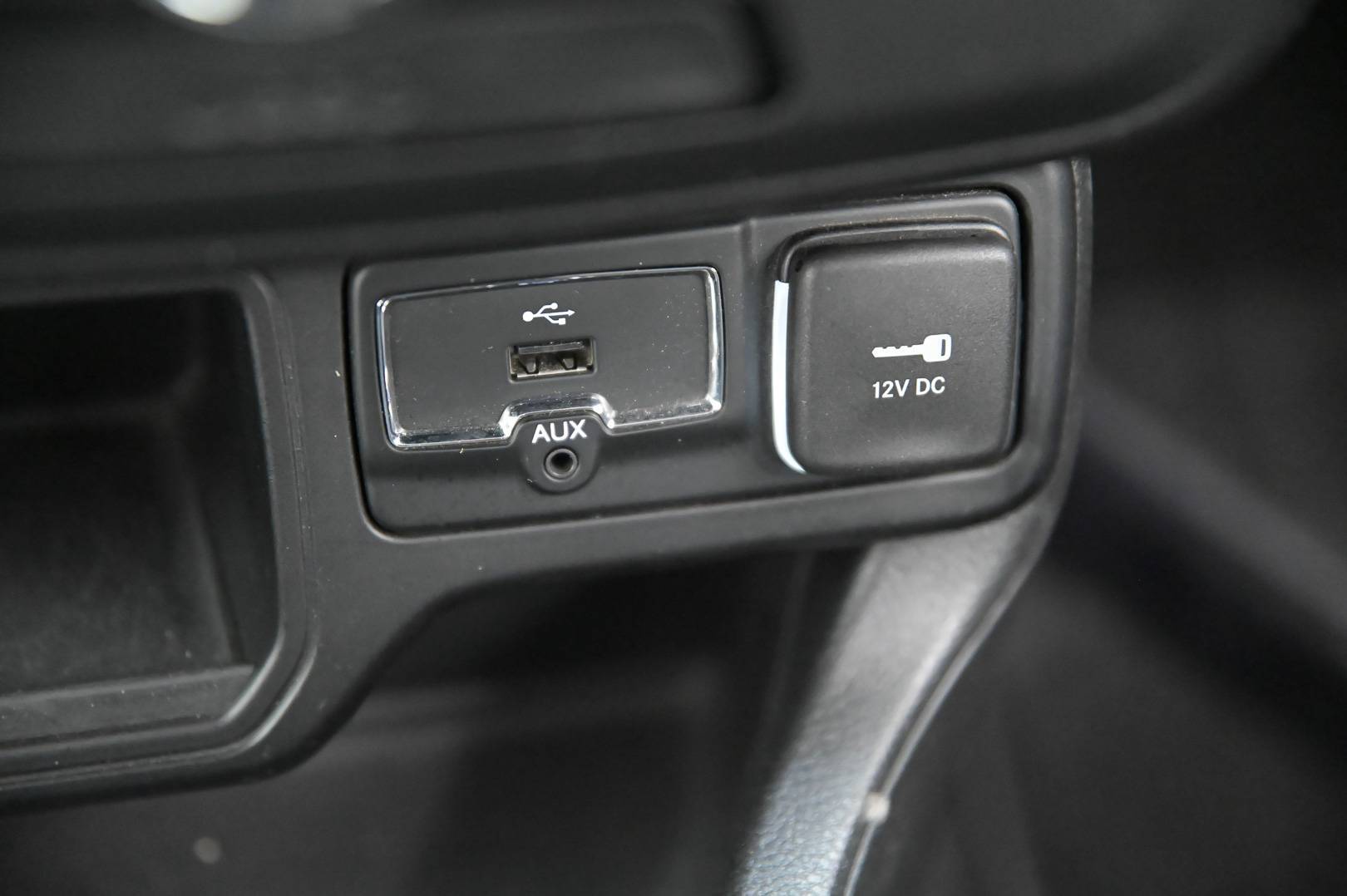 JEEP Renegade - Foto 26