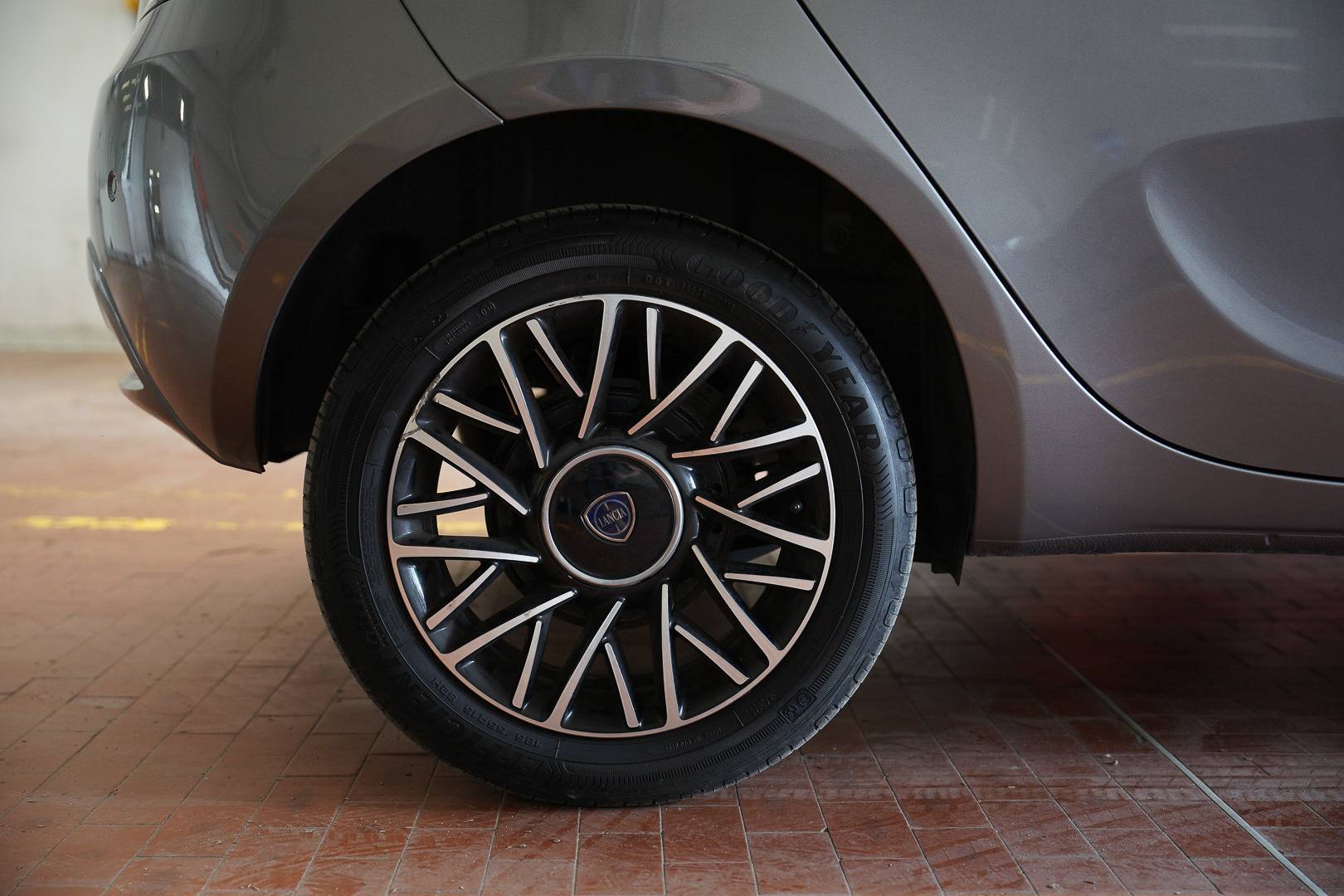 LANCIA Ypsilon - Foto 6