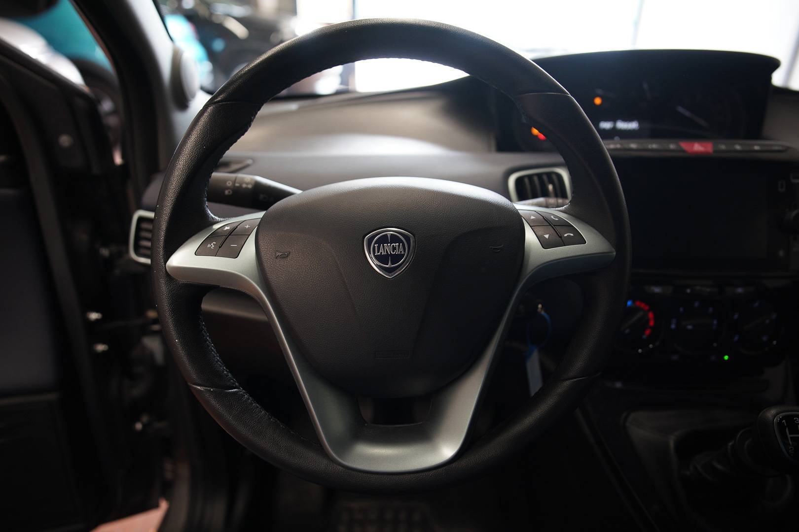 LANCIA Ypsilon - Foto 10
