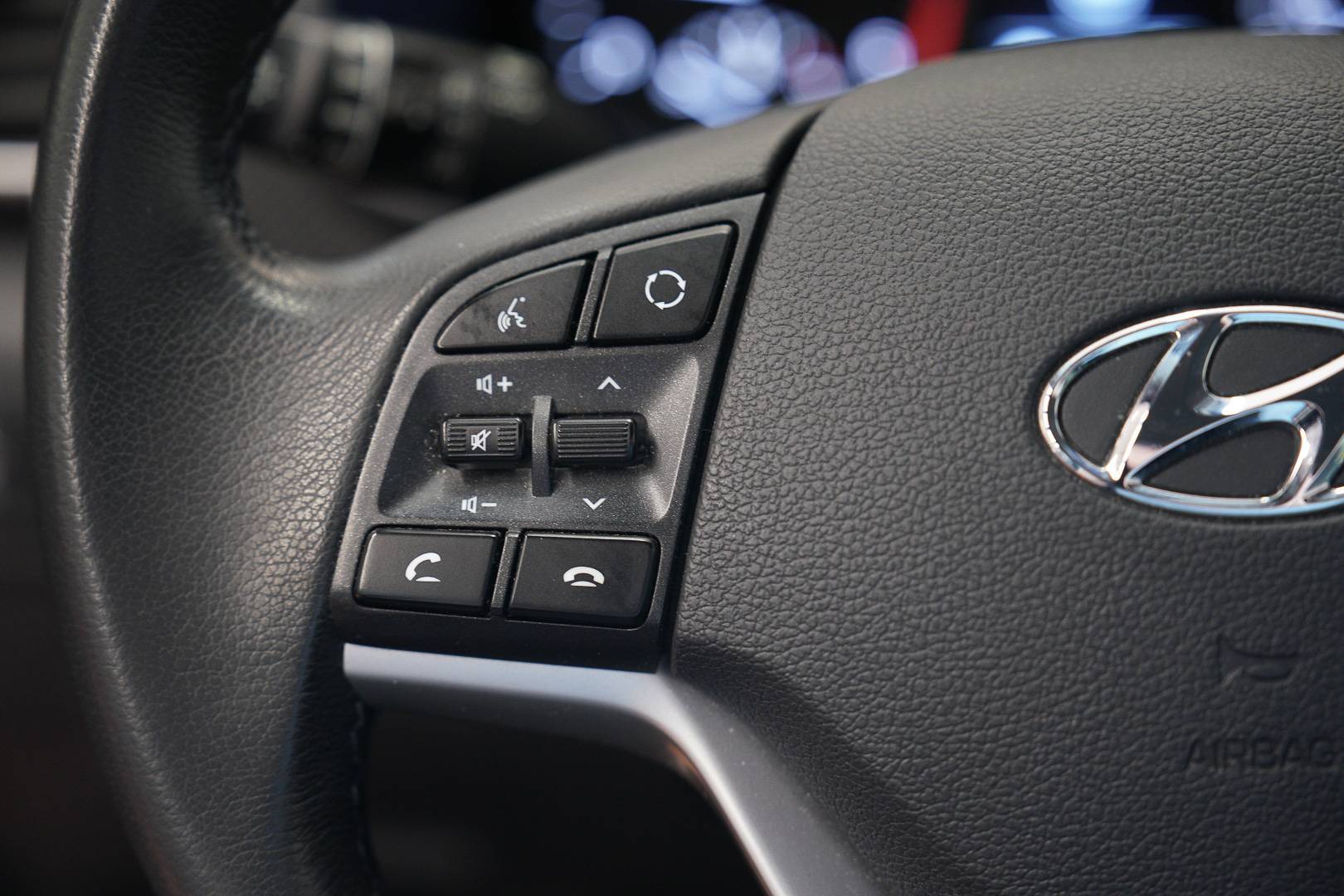 HYUNDAI Tucson - Foto 11