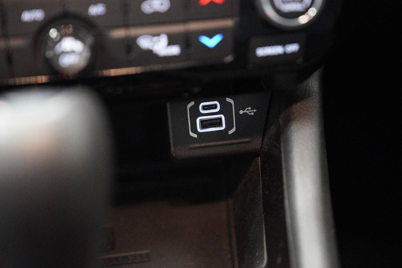 JEEP Compass - Foto 17