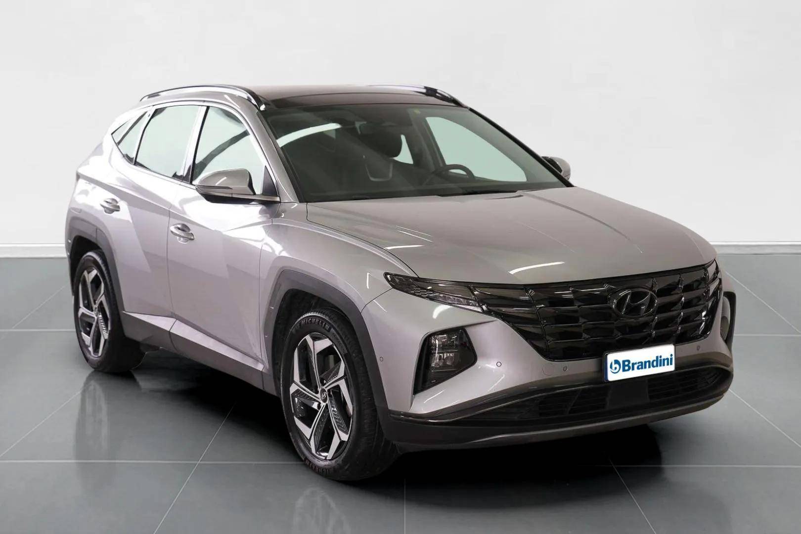 HYUNDAI Tucson - Foto 3