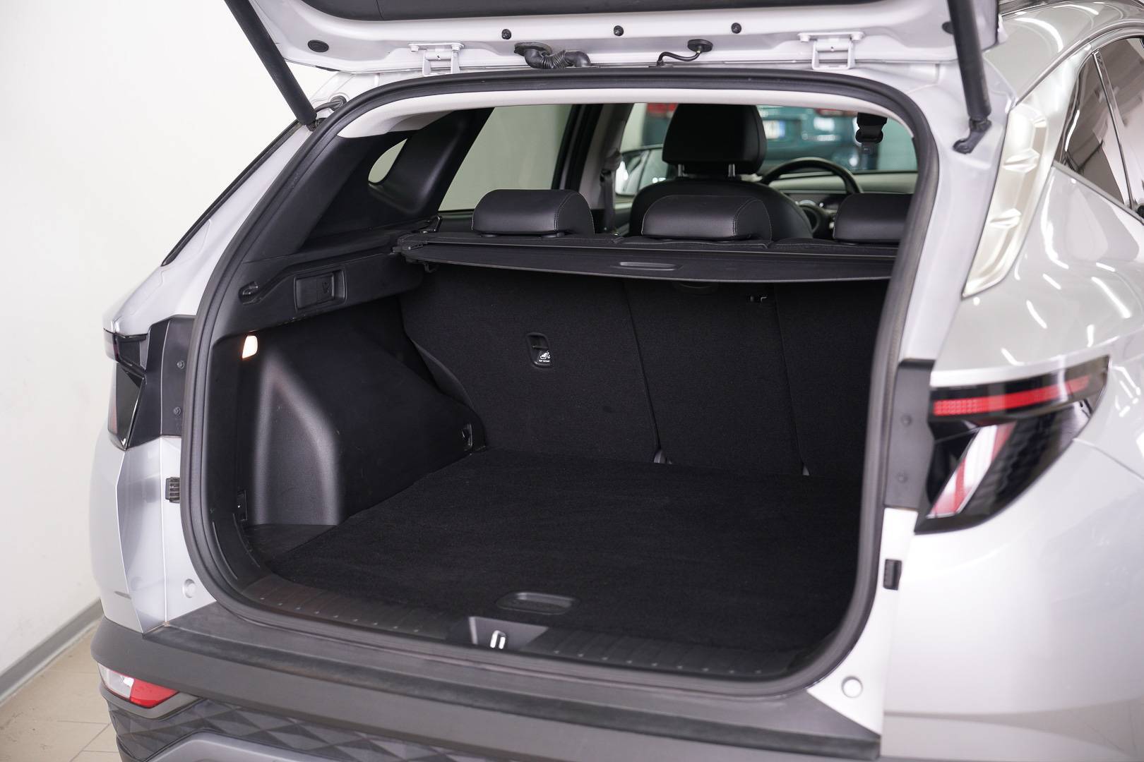 HYUNDAI Tucson - Foto 9