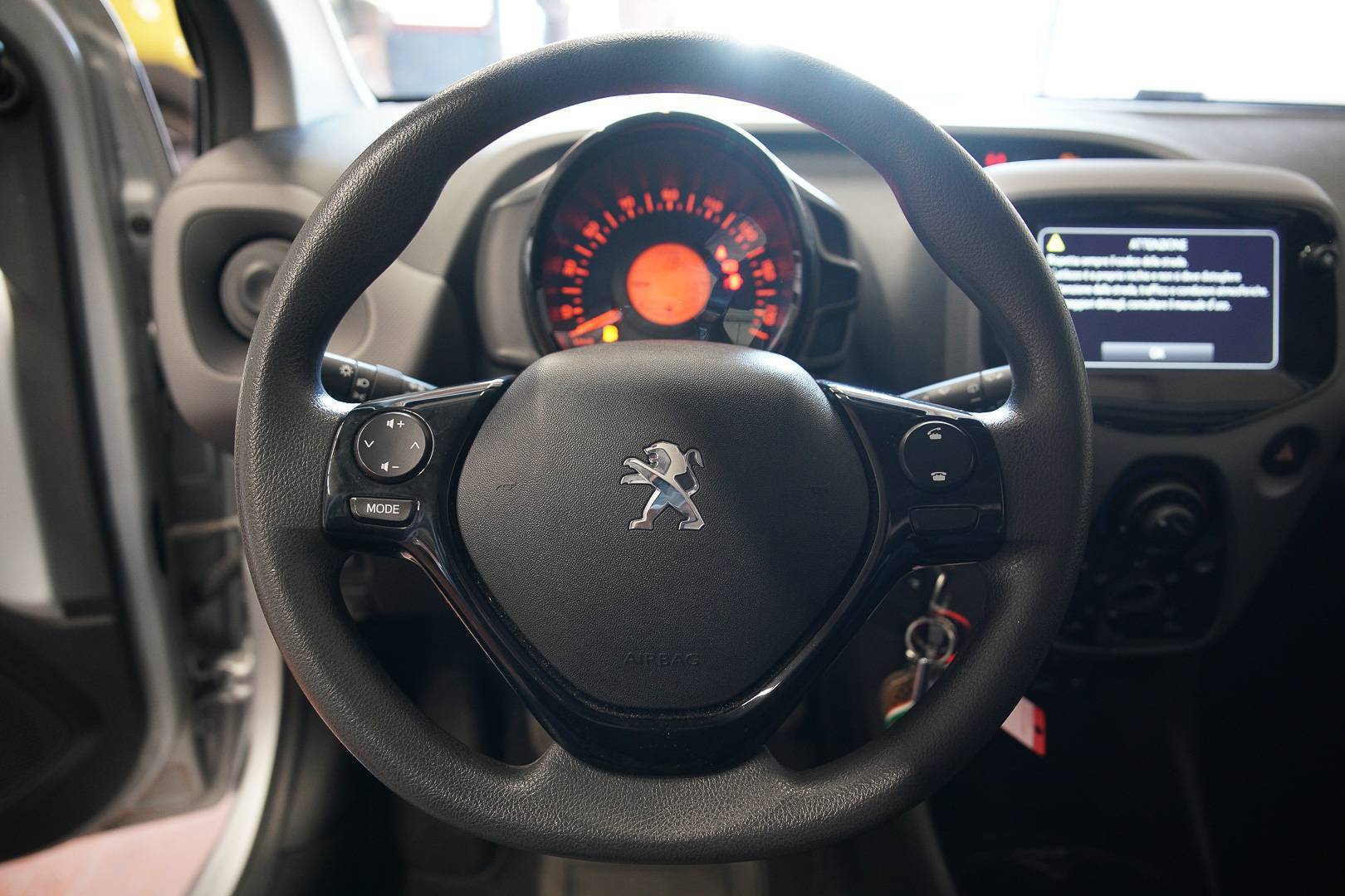 PEUGEOT 108 - Foto 10