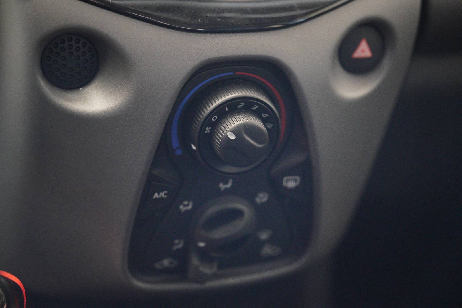 PEUGEOT 108 - Foto 16