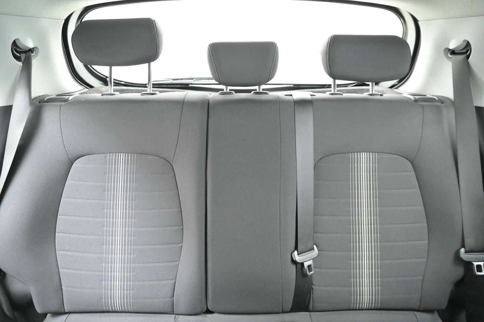 HYUNDAI I10 - Foto 7