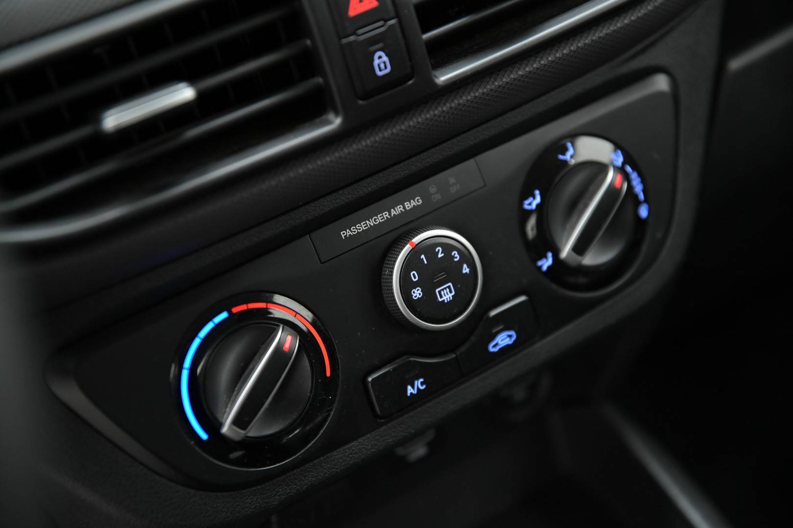 HYUNDAI I10 - Foto 23