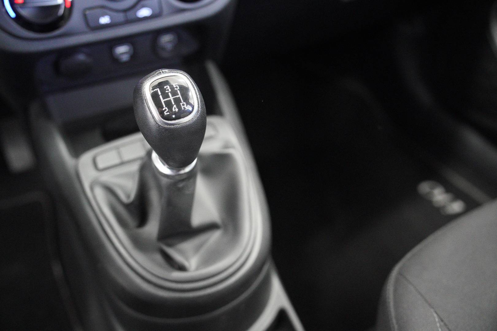 HYUNDAI I10 - Foto 19