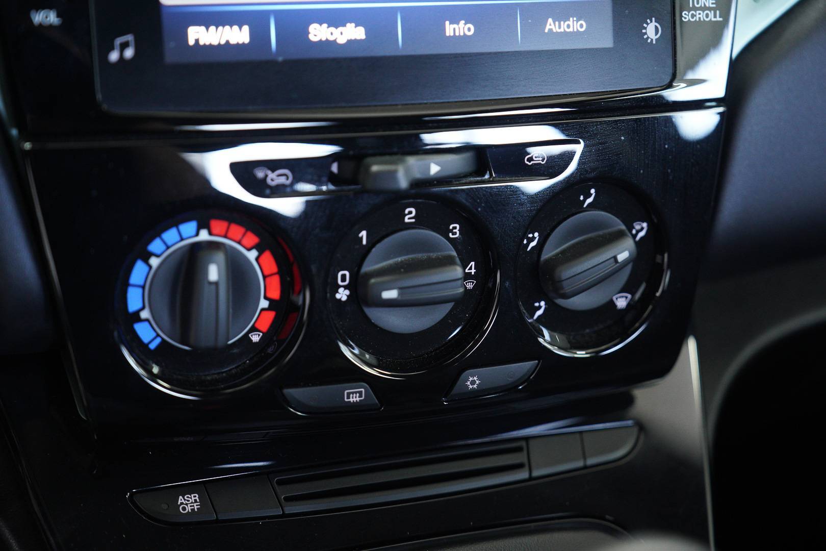 LANCIA Ypsilon - Foto 18