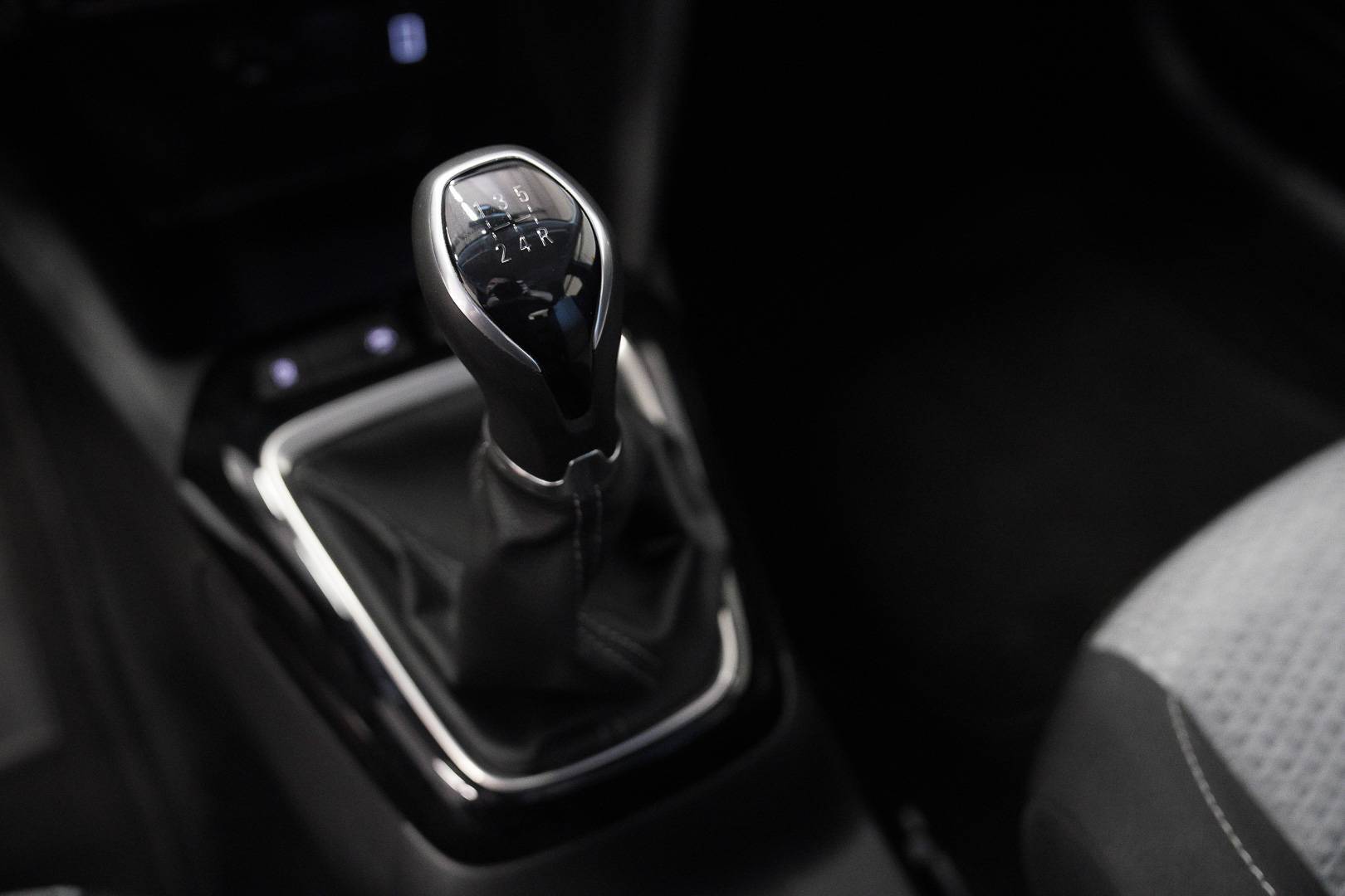 OPEL Corsa - Foto 18