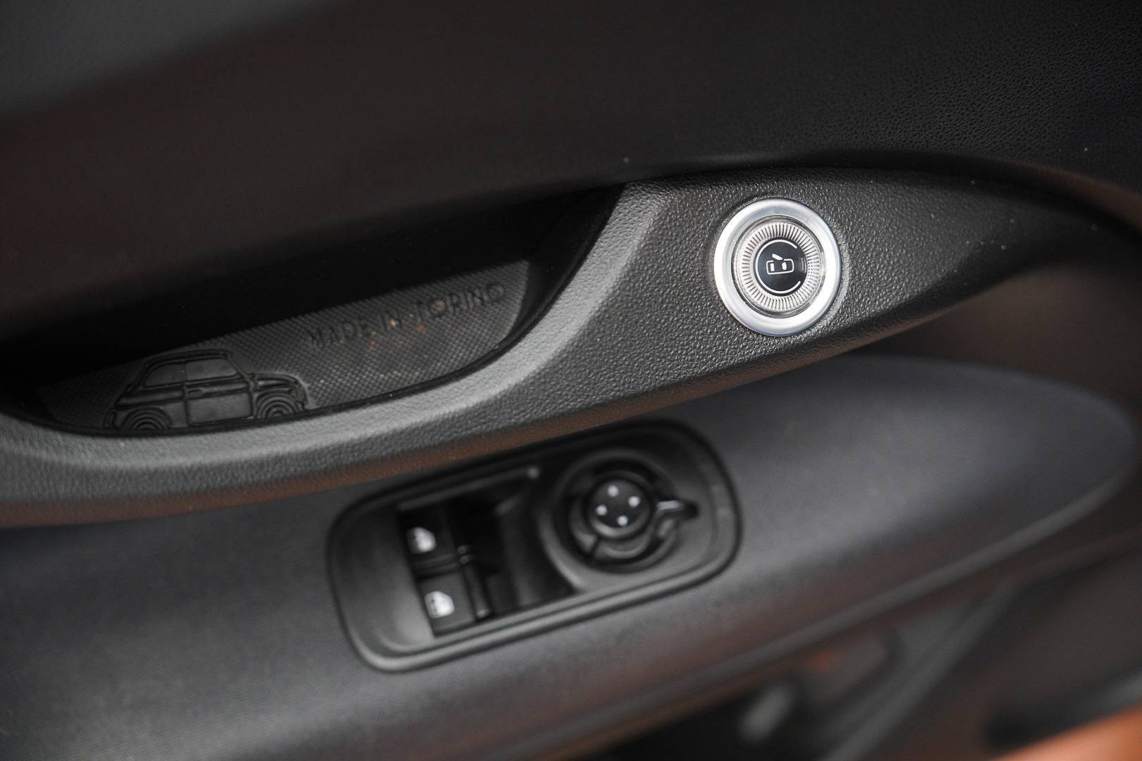 FIAT 500e - Foto 9