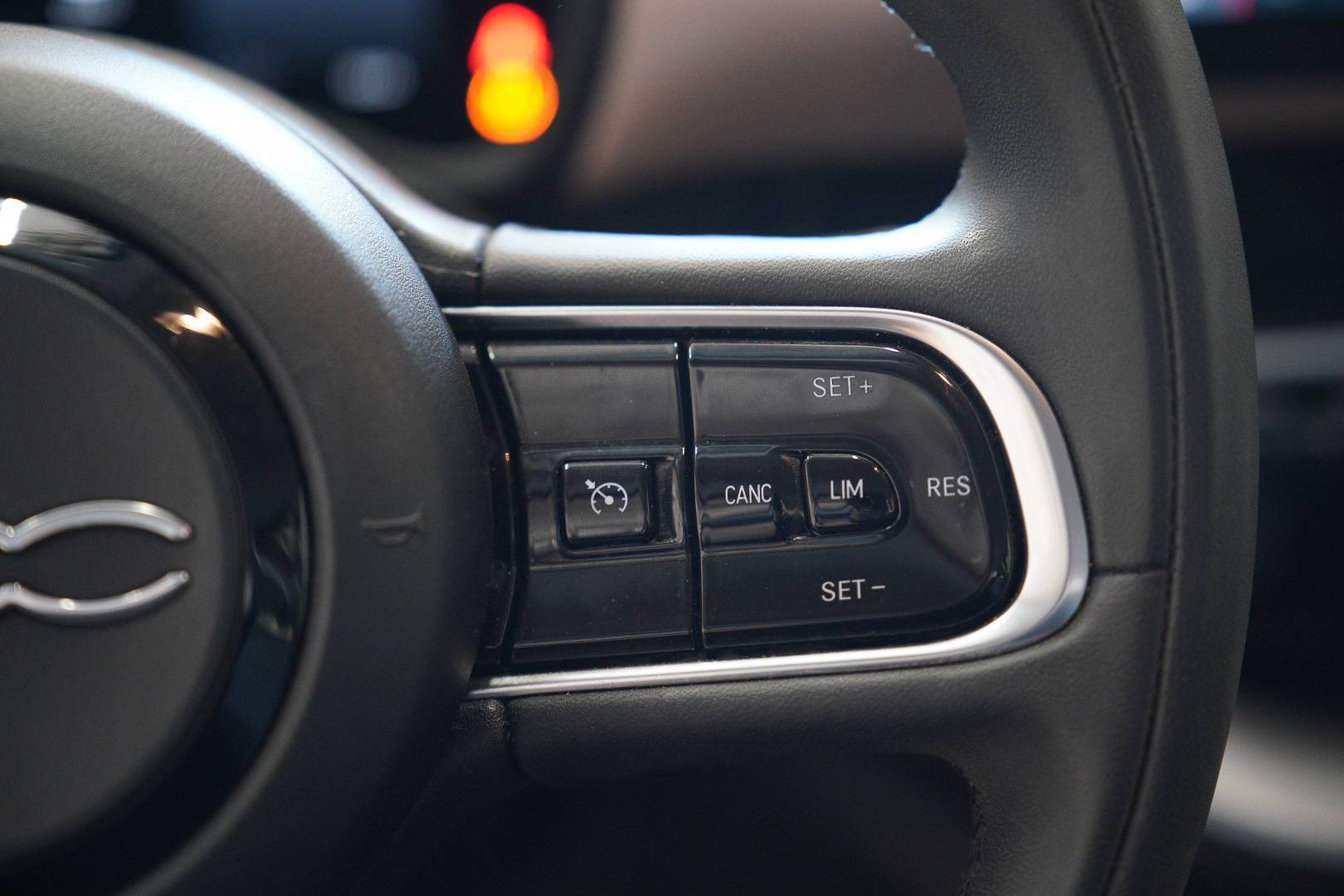 FIAT 500e - Foto 12