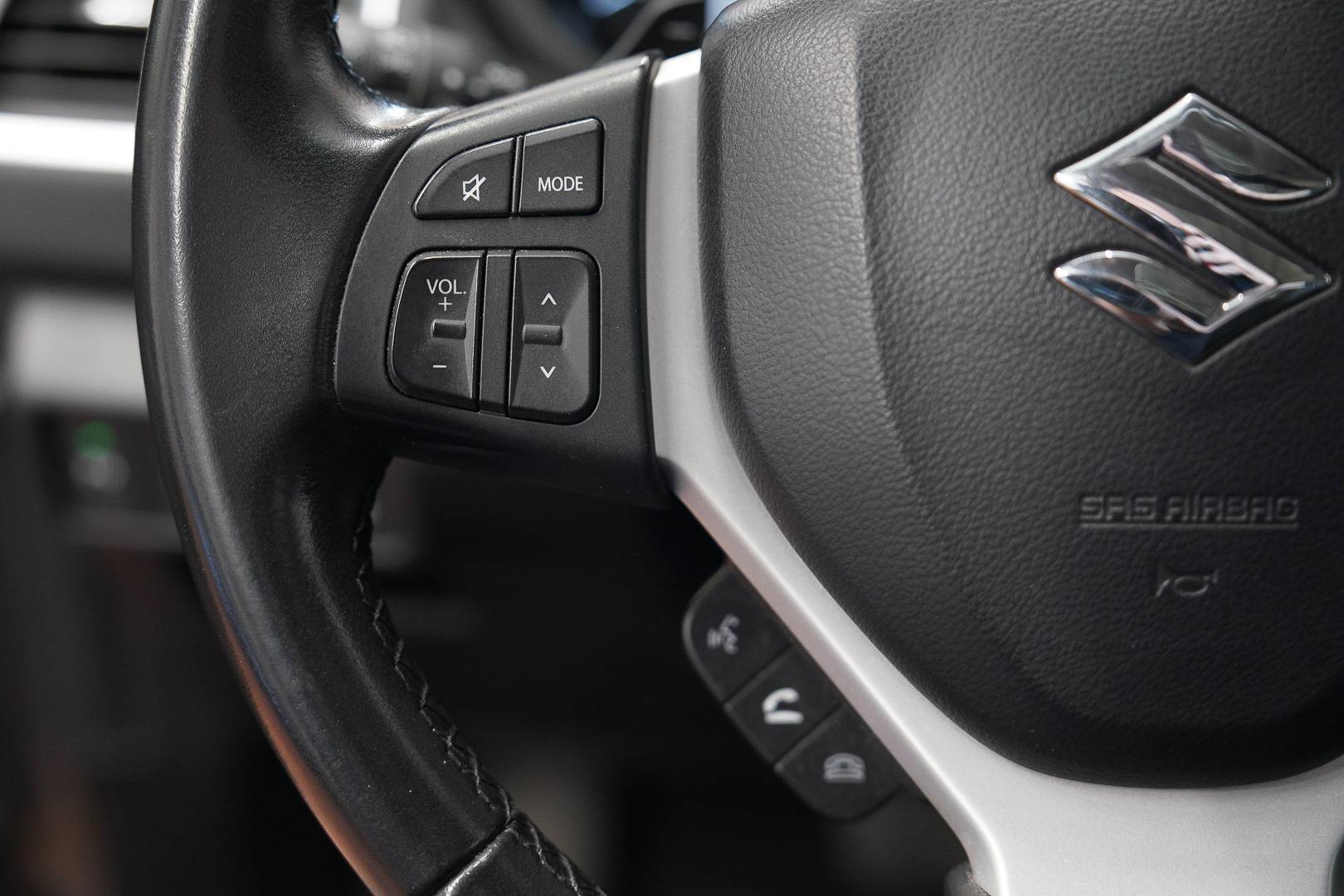 SUZUKI S-Cross - Foto 11