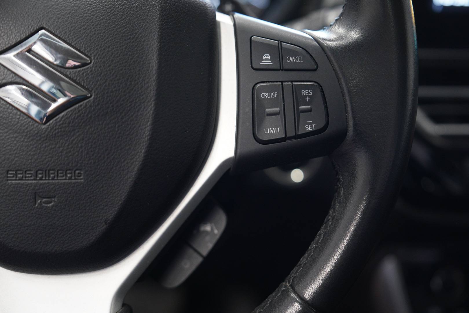 SUZUKI S-Cross - Foto 12
