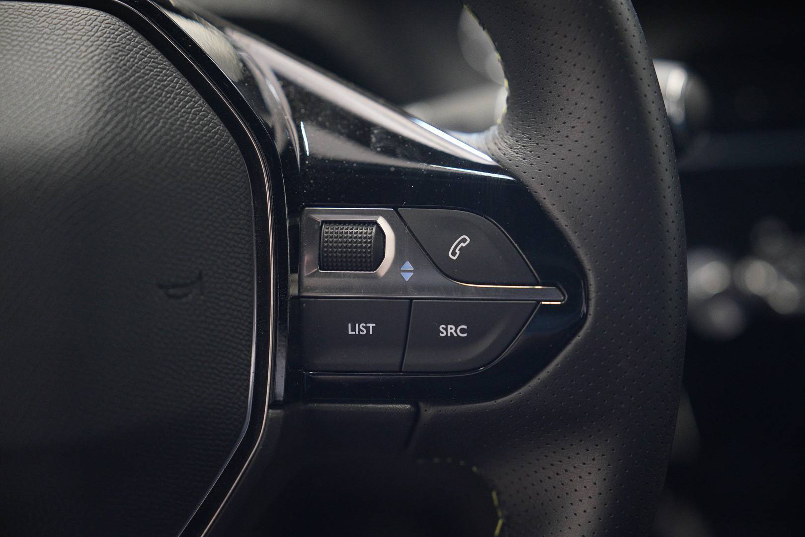 PEUGEOT 2008 - Foto 12