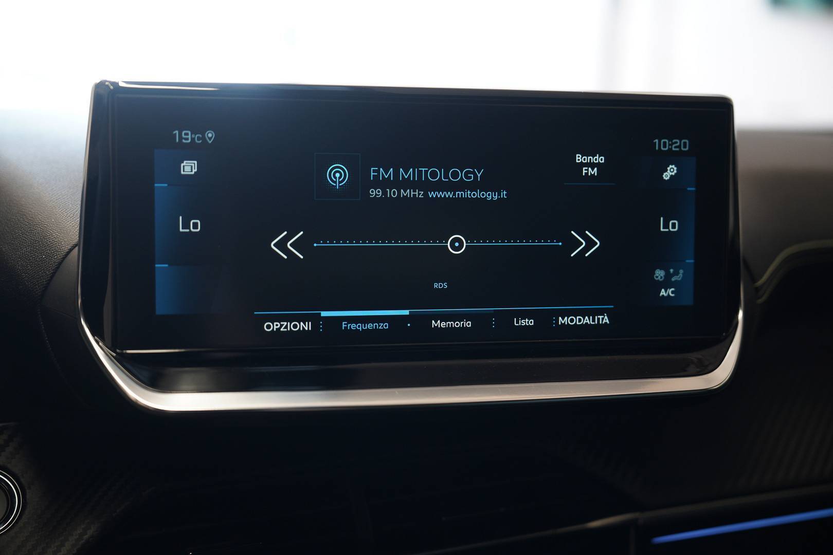 PEUGEOT 2008 - Foto 15