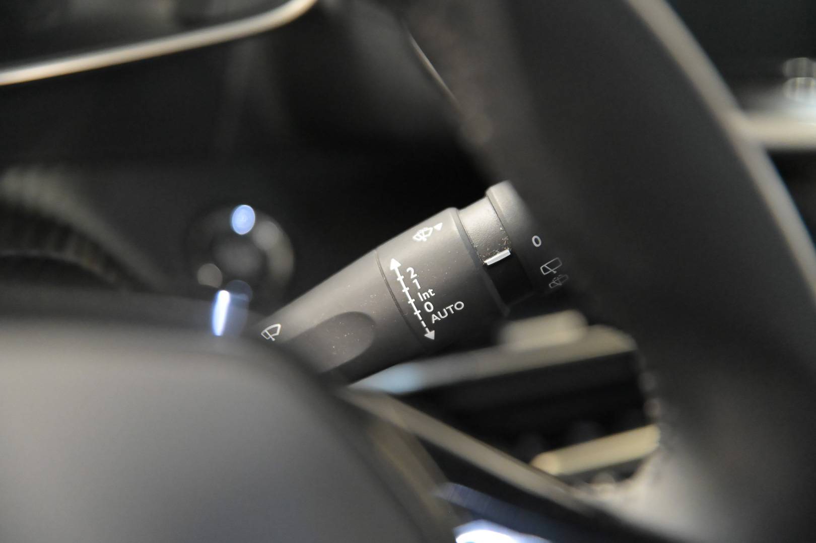 PEUGEOT 2008 - Foto 19