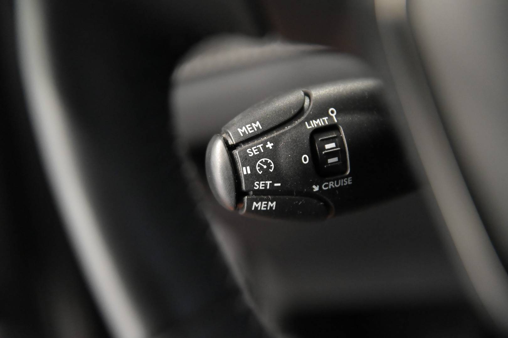 PEUGEOT 2008 - Foto 20
