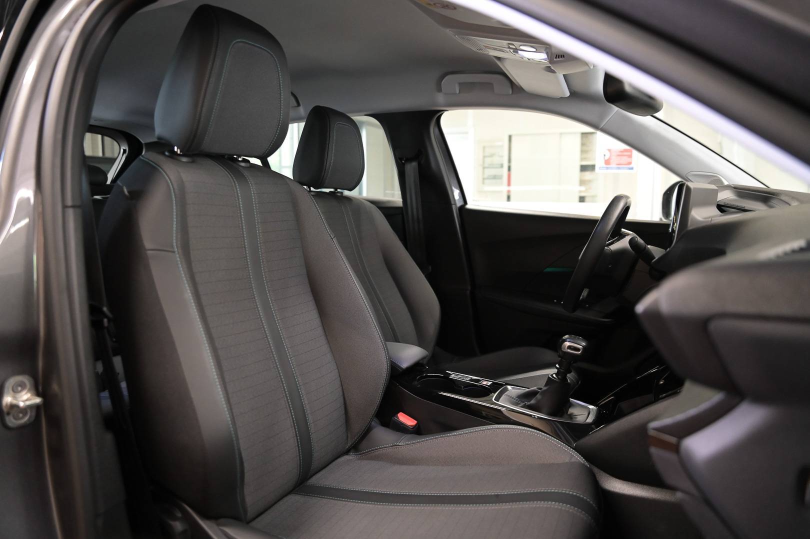 PEUGEOT 2008 - Foto 28