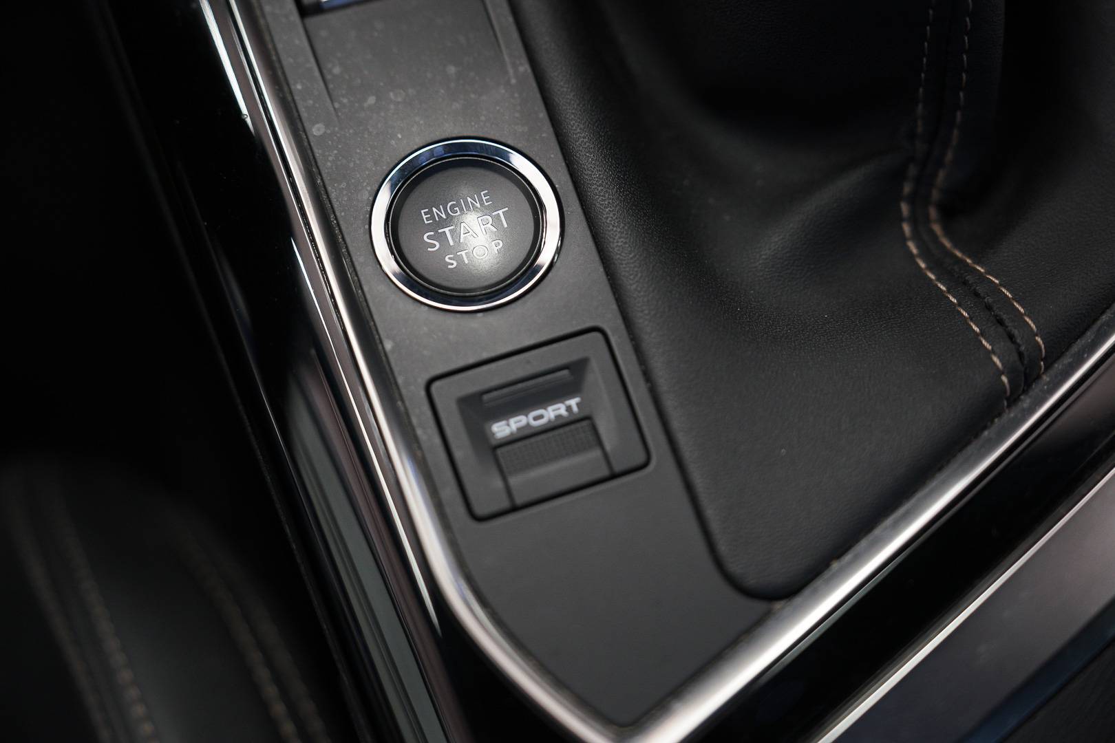 PEUGEOT 3008 - Foto 19