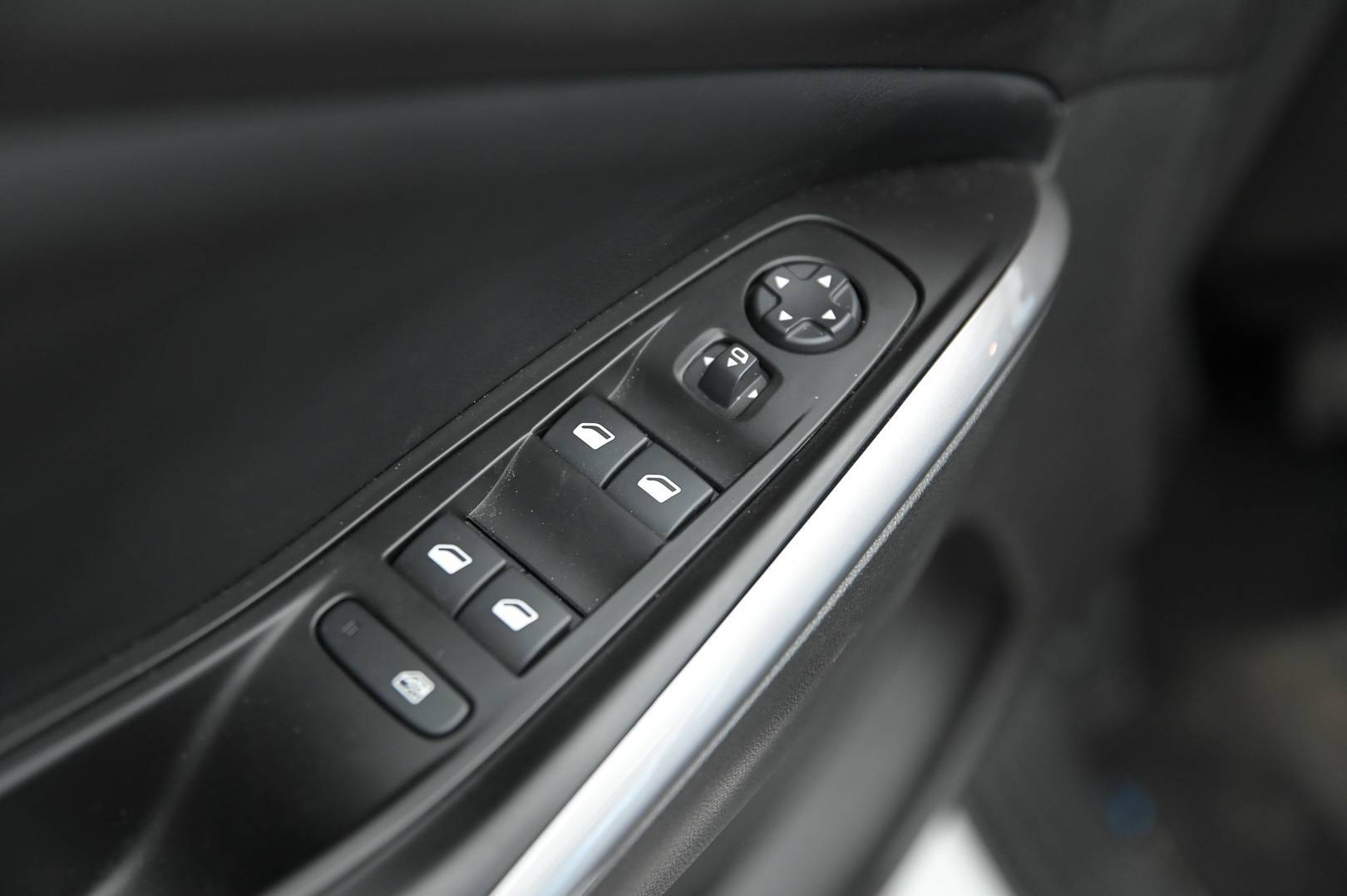 OPEL Grandland - Foto 10