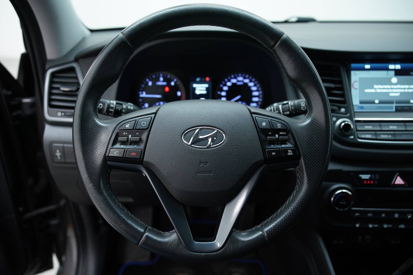 HYUNDAI Tucson - Foto 11