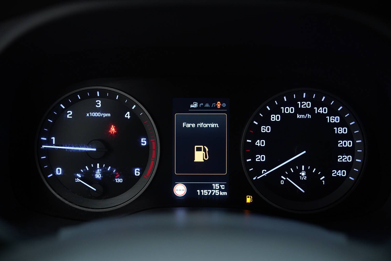 HYUNDAI Tucson - Foto 15
